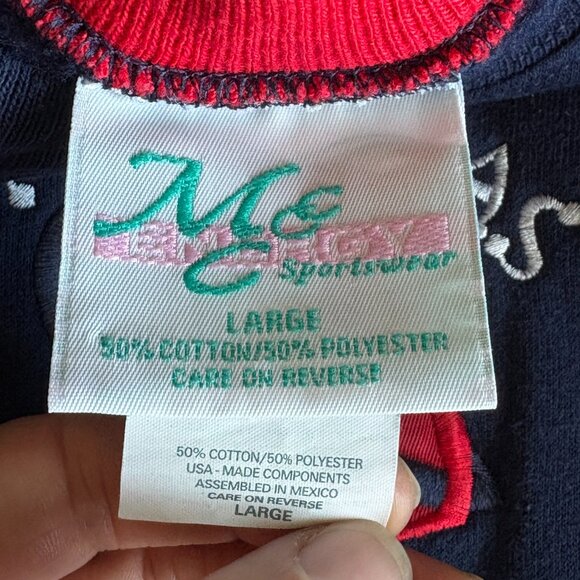 MC Energy Sportswear Women Sweatshirt Size L Crewneck Grandmas are Beary Special - Picture 5 of 13